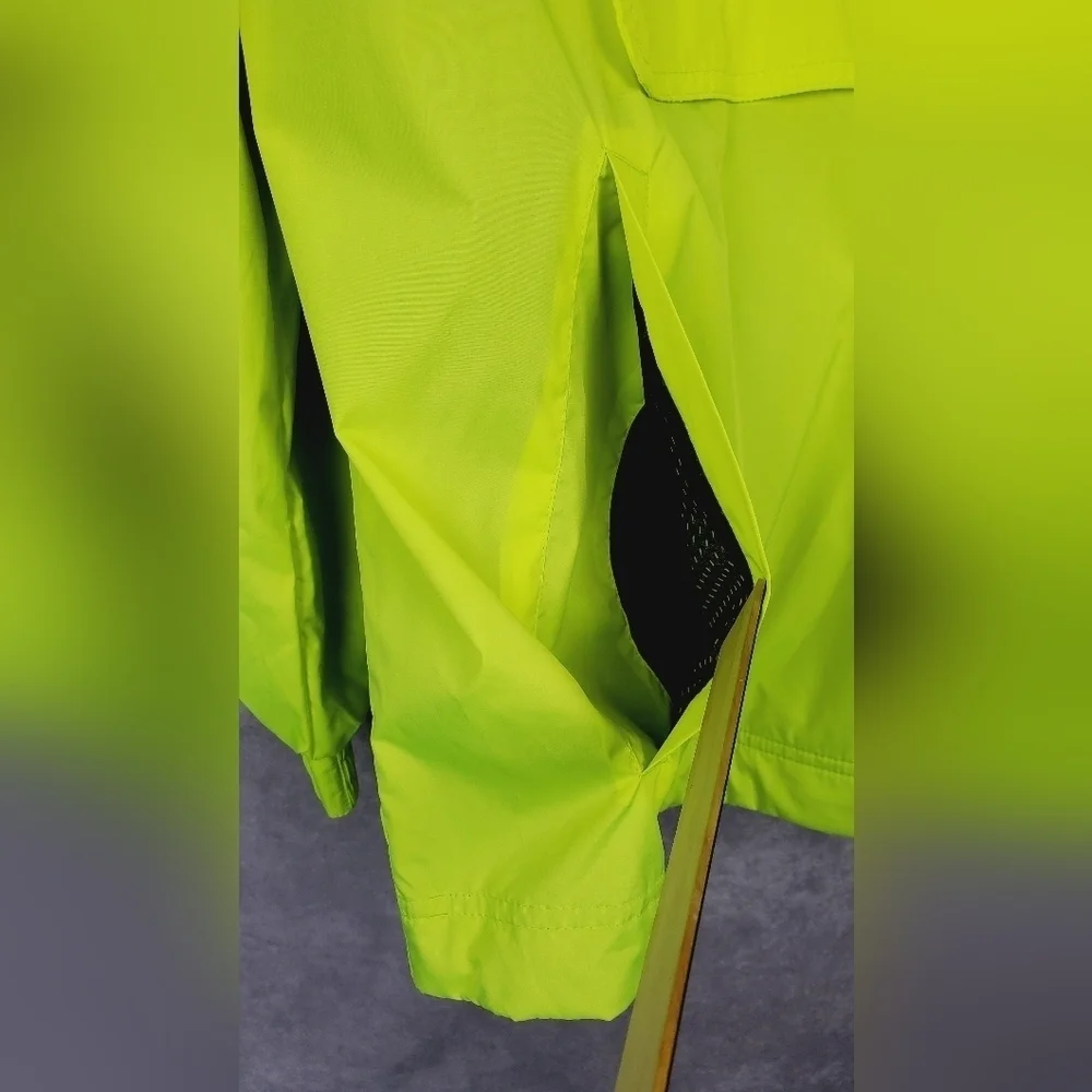 DKNY Sport Women’s Pull Over 1/4 zip Neon Jacket Szie XS‎